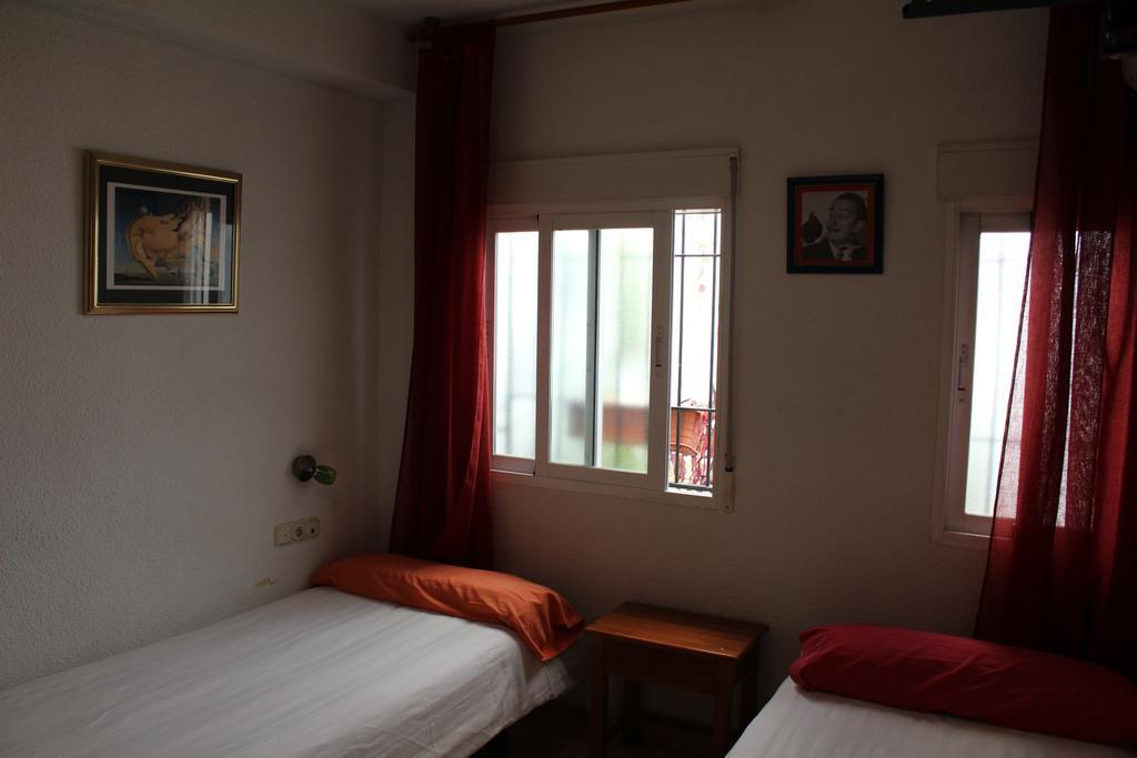 Hostal Nuevas Naciones 格拉纳达 客房 照片